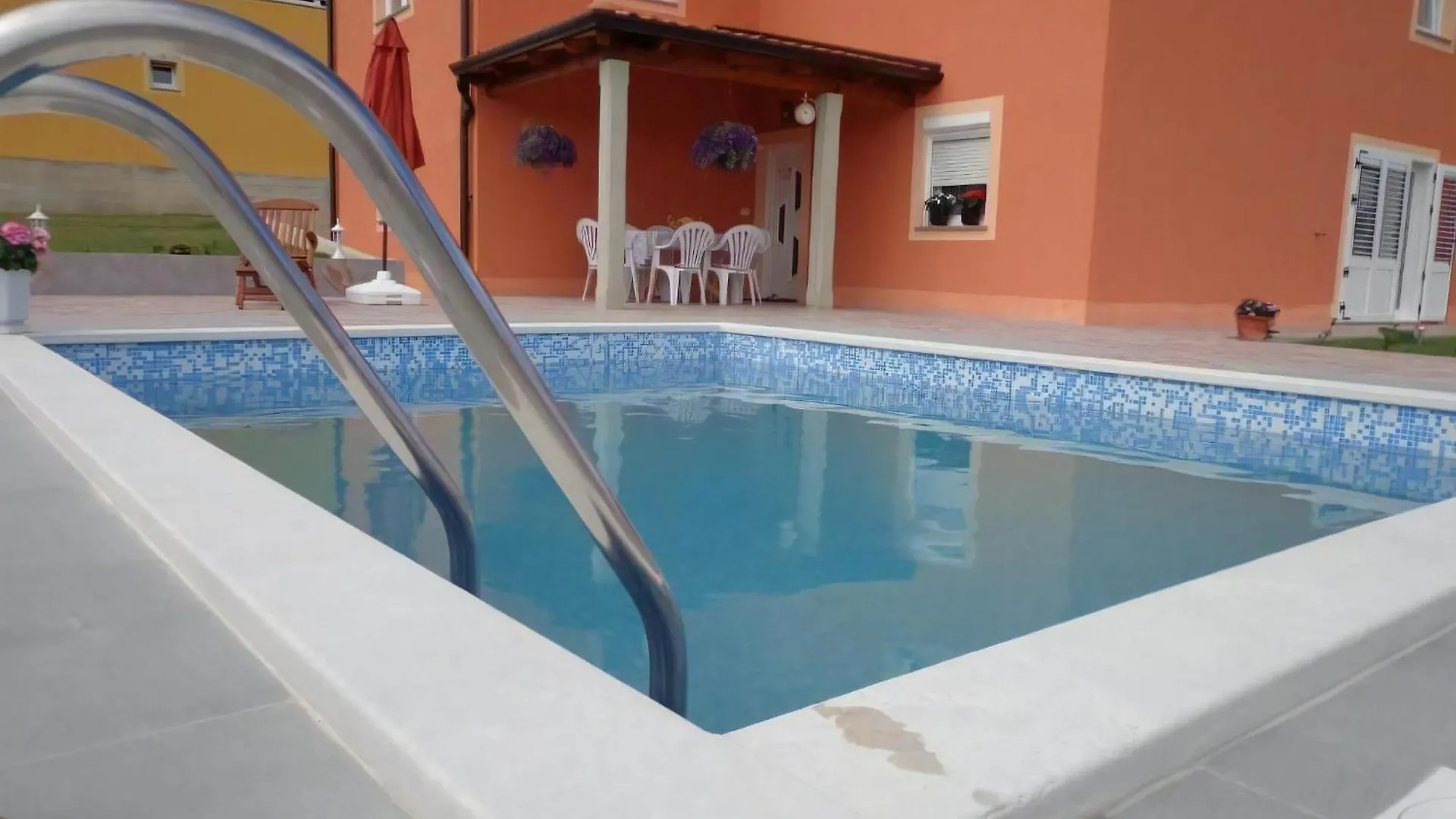 Ferienwohnung Mit Panoramablick In Ruhiger Lage Kaštel 0*,  Kroatien